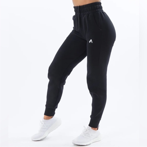 New! Alphalete small black Elmts zip jogger. - Picture 16 of 16